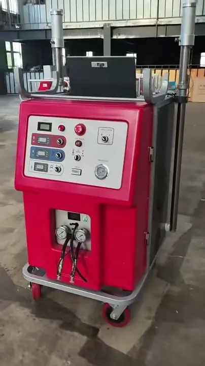 Vertical closed spray machine